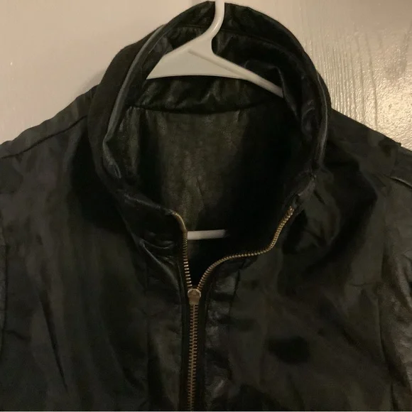 Rampage Brand - Faux fur vest, size large - Picture 6 of 11